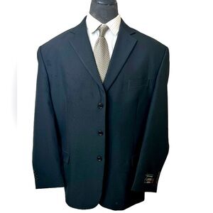 LUCCI COLLEZIONE COLOR BLACK MADE IN ITALY. RETAIL $199.00 FASHIONABLE, …